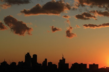 City_skyline_clouds_1_web-X