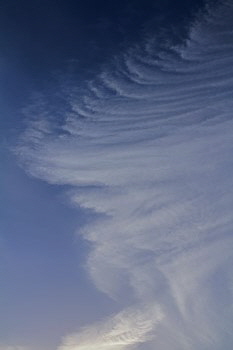 Nice_cloud_portrait_1_web-X